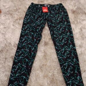 NWT Kohl's black Holly size XS